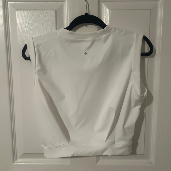 HALARA White Cropped Sleeveless Crewneck Tank - Picture 6 of 7